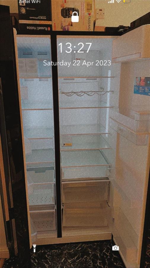 Lovely 2 Bed Flat/Apt In East London- Nice Estate. Dagenham Exterior foto